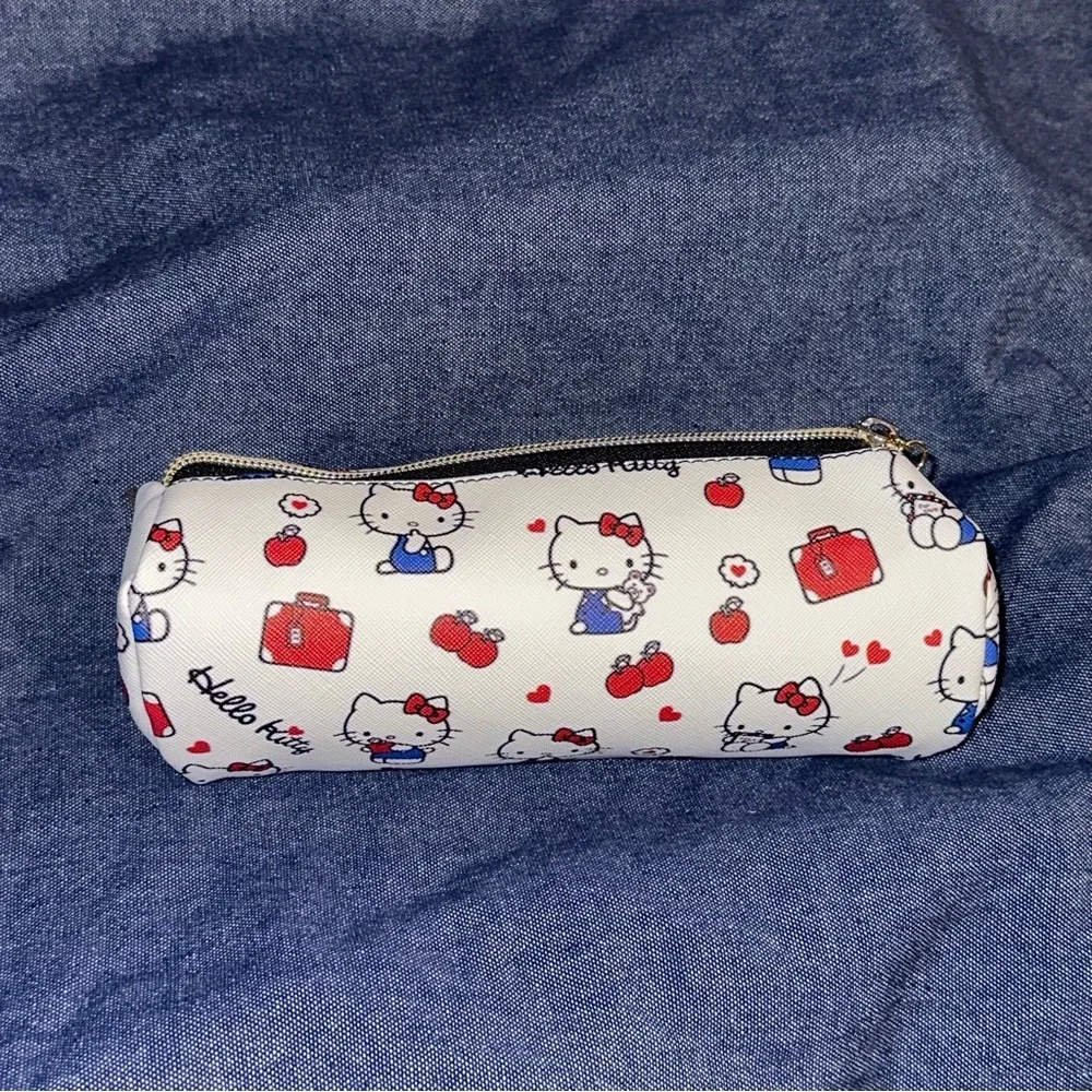 Hello Kitty Pencil Pouch -NEW